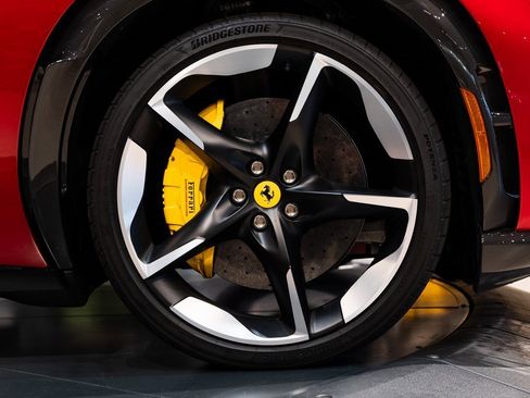 Used 2023 Ferrari Purosangue image 16