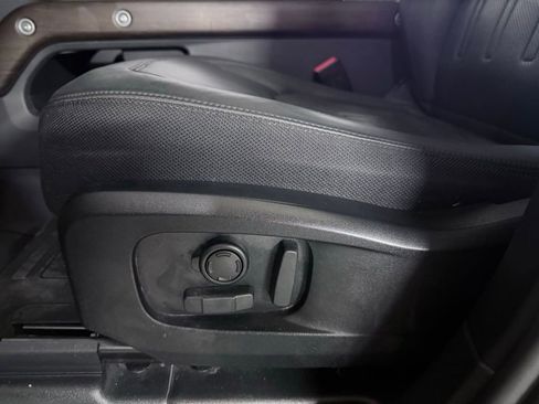 Used 2023 Land Rover Defender 110 X image 19