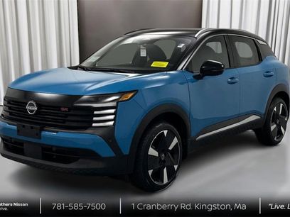 New 2025 Nissan Kicks SR w/ Interior Electronics Package