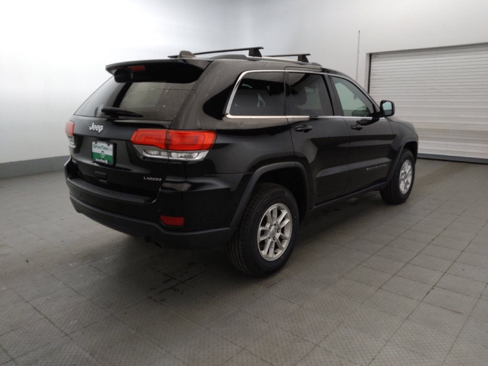 Used 2019 Jeep Grand Cherokee Laredo AWD/4WD image 9