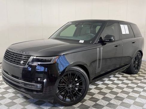 Used 2025 Land Rover Range Rover SE AWD/4WD image 1