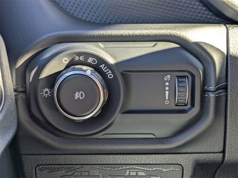 Used 2024 Jeep Wrangler Unlimited Rubicon image 27