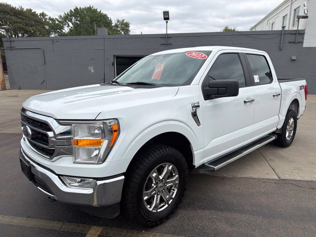 Used 2022 Ford F150 XLT w/ XTR Package AWD/4WD image 3