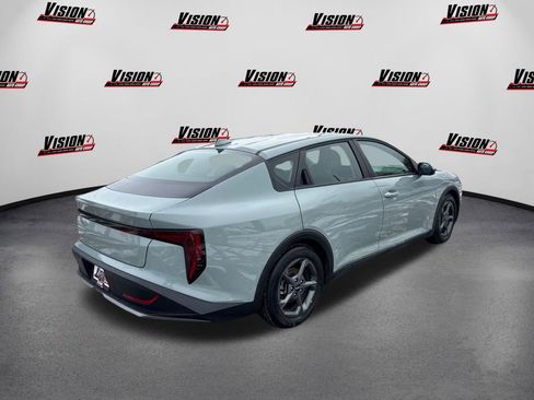 Used 2025 Kia K4 LXS image 5