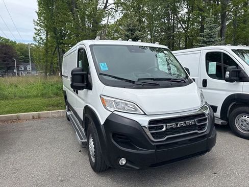 Used 2025 RAM ProMaster 2500 w/ U-Haul Equipment Group FWD image 7