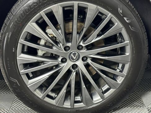 Used 2024 Lexus RX 450h AWD w/ Convenience Package image 15
