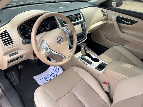Used 2016 Nissan Altima 2.5 SL w/ 2.5 Technology w/LED Package image 19