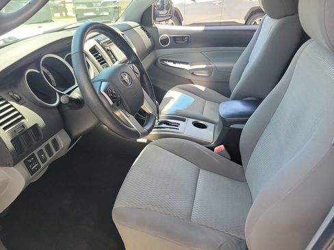 Used 2014 Toyota Tacoma 2WD Access Cab w/ SR5 Package image 16