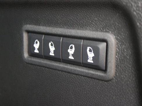 Used 2024 Jeep Wagoneer L Series II RWD image 43