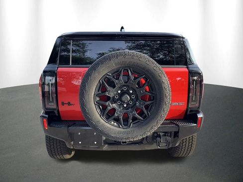 Used 2025 GMC Hummer EV 3X w/ LPO, Dark Essentials Package AWD/4WD image 16