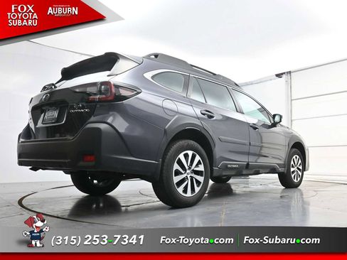 Used 2024 Subaru Outback AWD/4WD image 21