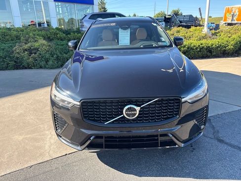 Certified 2025 Volvo XC60 B5 Ultra w/ Protection Package Premier AWD/4WD image 3