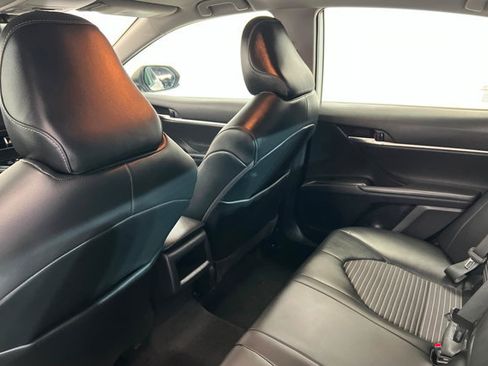 Used 2021 Toyota Camry SE FWD image 20