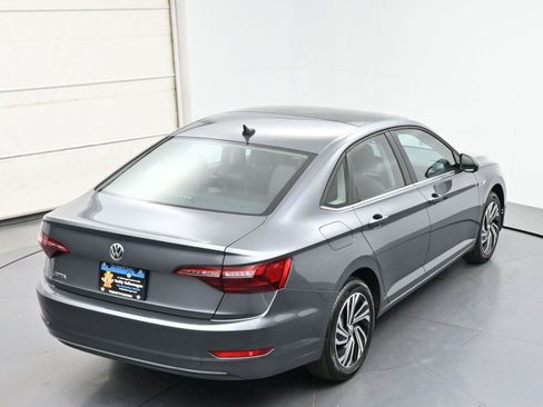 Used 2021 Volkswagen Jetta SEL FWD image 32