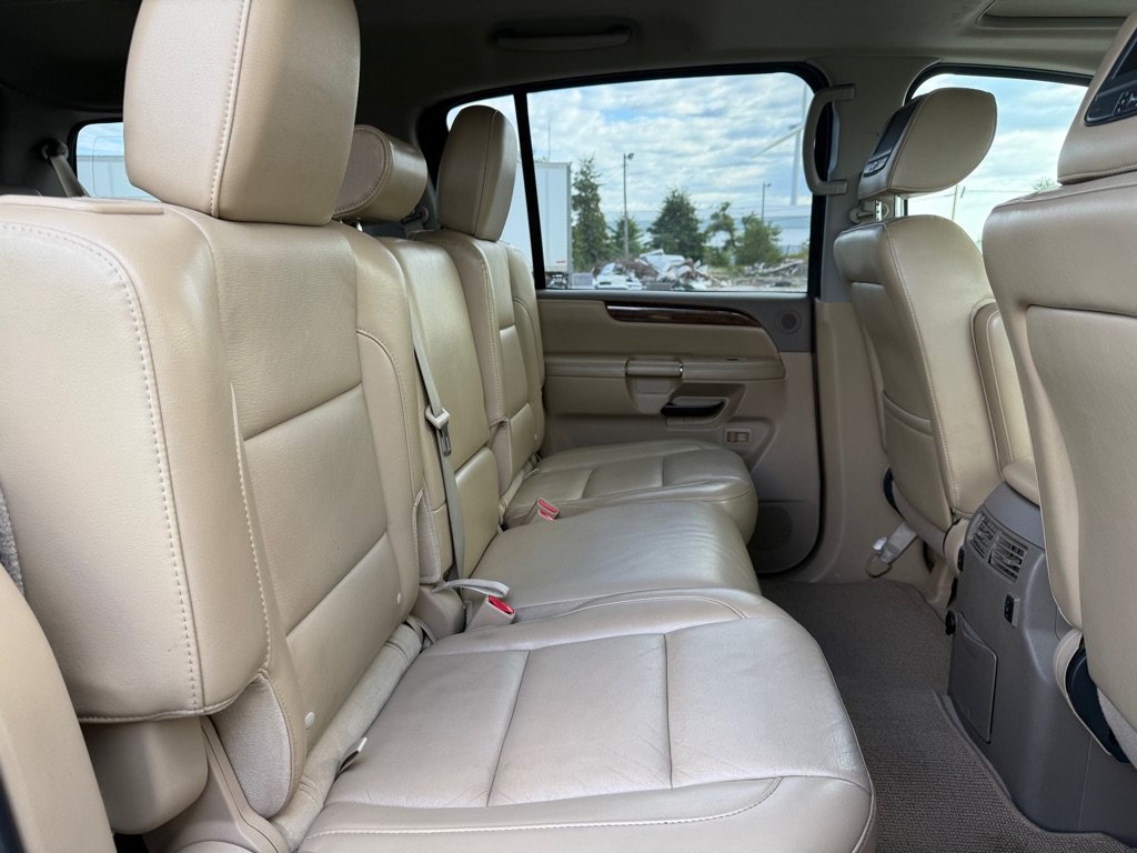 Used 2014 Nissan Armada Platinum AWD/4WD image 12