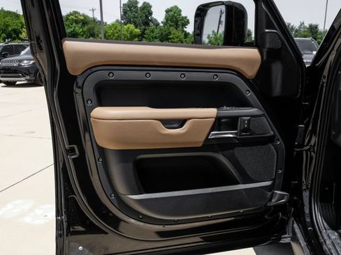 New 2026 Land Rover Defender 110 S AWD/4WD image 53