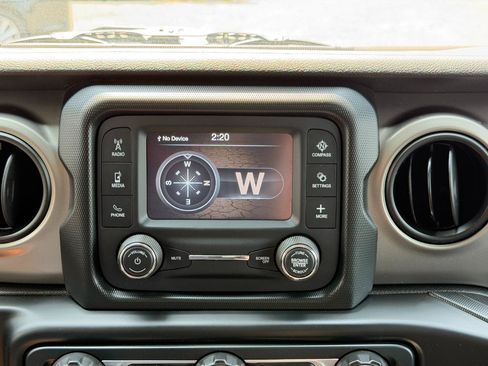 Used 2018 Jeep Wrangler Unlimited Sport S AWD/4WD image 61