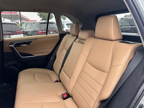 Used 2021 Toyota RAV4 XLE Premium FWD image 25