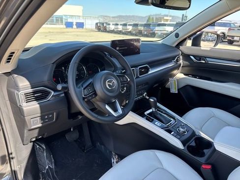 New 2025 MAZDA CX-5 AWD 2.5 S w/ Premium Plus Pkg image 9