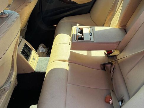 Used 2017 BMW 330i Sedan w/ Premium Package image 3