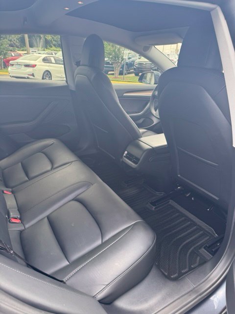 Used 2022 Tesla Model 3 Standard Range RWD image 11