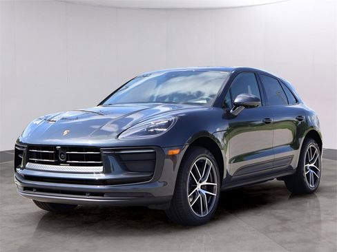 New 2025 Porsche Macan image 1