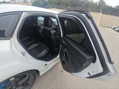 Used 2018 Ford Focus ST w/ Equipment Group 401A image 10