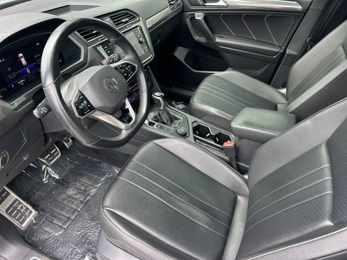 Used 2022 Volkswagen Tiguan SE R-Line AWD/4WD image 9