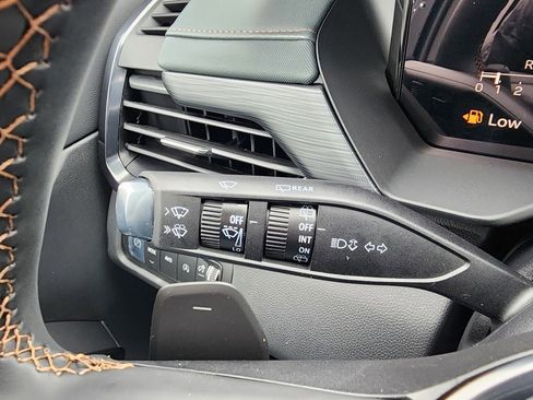 New 2026 GMC Acadia AT4 w/ Luxury Package image 23