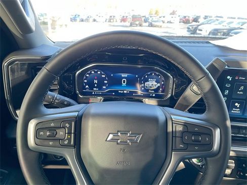 Used 2025 Chevrolet Silverado 2500 LT w/ Trail Boss Package image 11