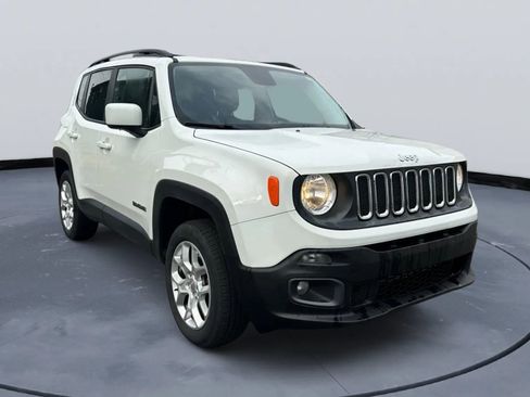 Used 2016 Jeep Renegade Latitude image 1