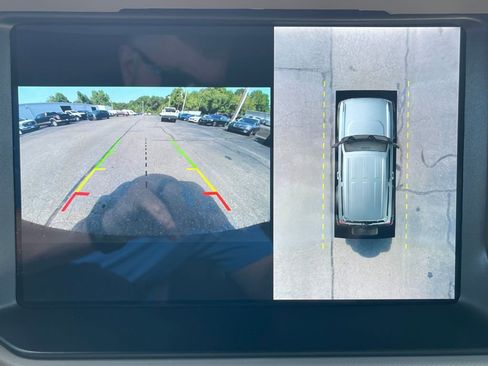 Used 2023 Ford Bronco Wildtrak image 12