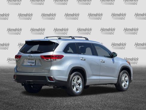Used 2018 Toyota Highlander Limited AWD/4WD image 5