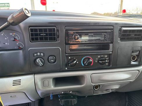 Used 2004 Ford F250 XLT image 15