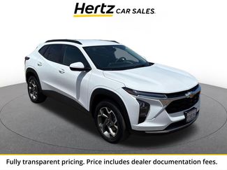Used 2025 Chevrolet Trax LT FWD video 1