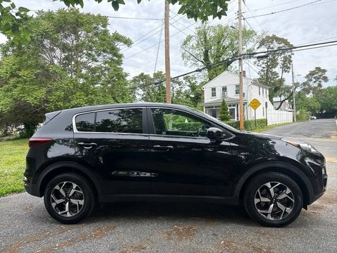 Used 2022 Kia Sportage LX AWD/4WD image 10