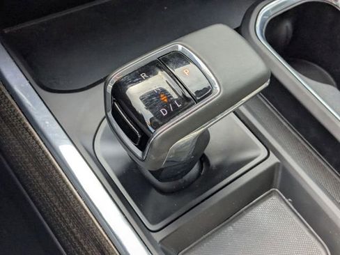 Used 2023 Chevrolet Silverado 1500 LT Trail Boss w/ Convenience Package II image 19