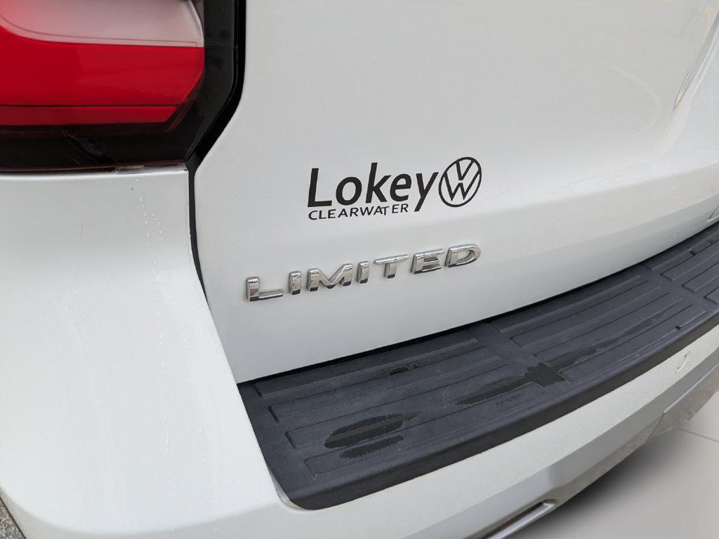 Used 2024 Ford Expedition Limited RWD image 9