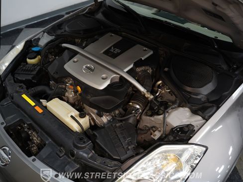 Used 2007 Nissan 350Z Touring RWD image 32