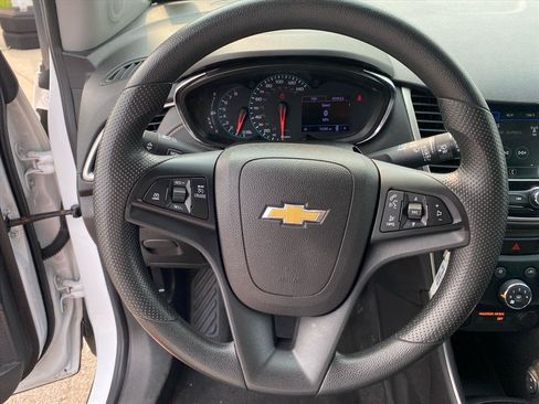Used 2019 Chevrolet Trax LT AWD/4WD image 10
