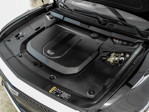 Used 2023 Cadillac Lyriq AWD image 53