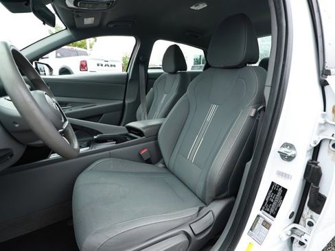 Used 2022 Hyundai Elantra SEL FWD image 22