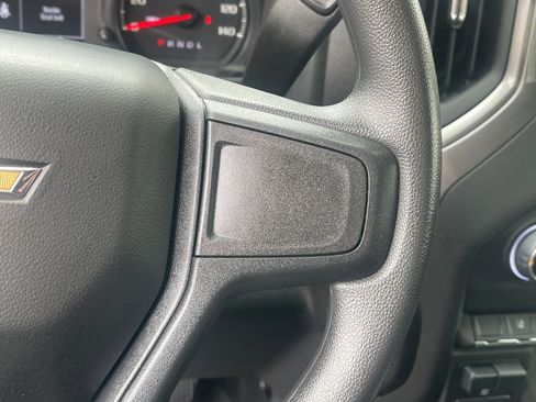 Used 2025 Chevrolet Silverado 2500 Custom w/ Custom Value Package image 19