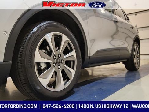Used 2023 Ford Escape Platinum w/ Premium Technology Package AWD/4WD image 15
