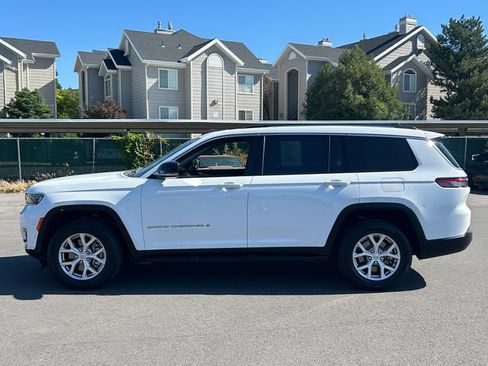 Used 2022 Jeep Grand Cherokee L Limited w/ Luxury Tech Group II AWD/4WD image 7
