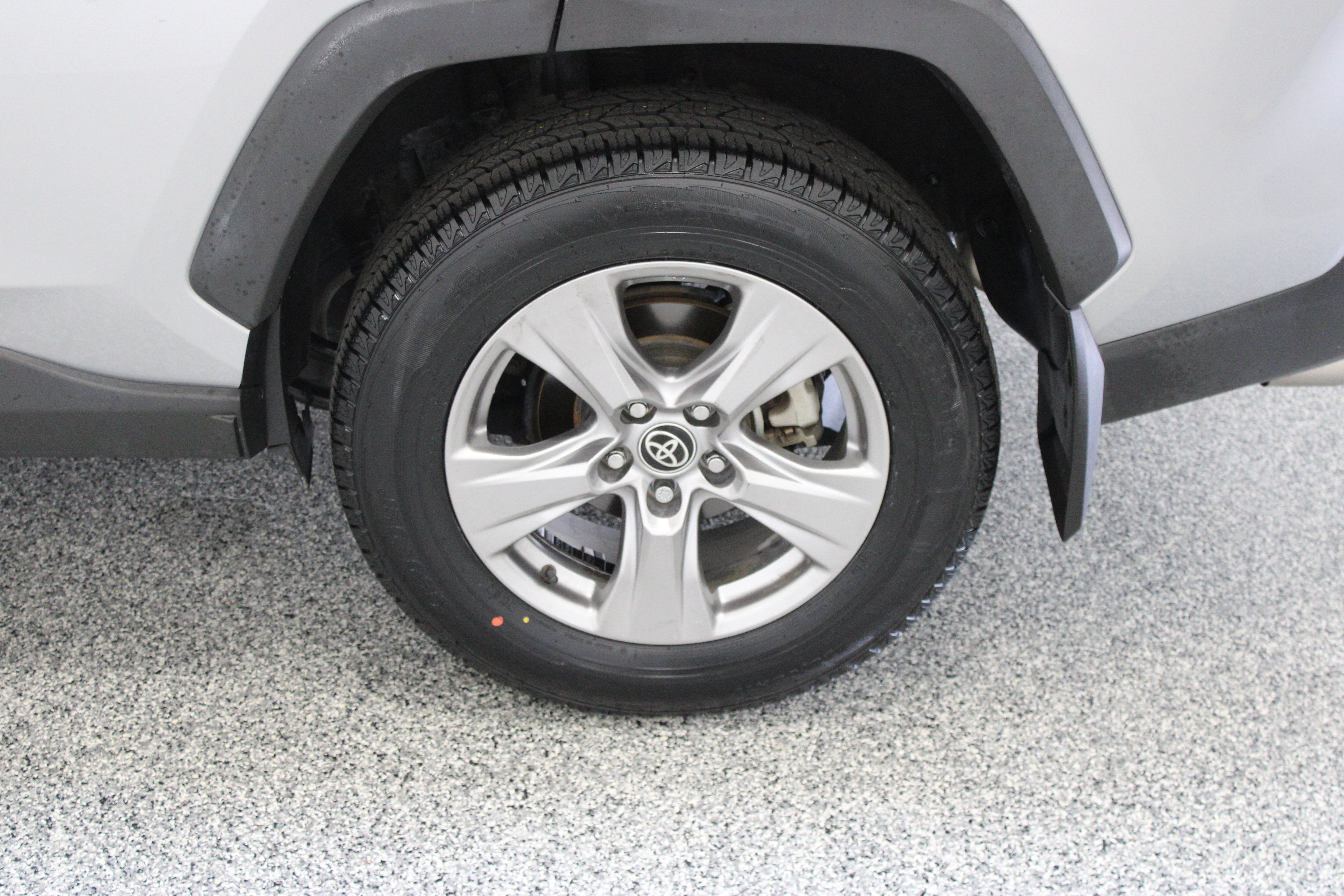 Certified 2022 Toyota RAV4 XLE AWD/4WD image 10