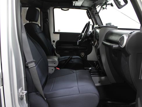 Used 2008 Jeep Wrangler Unlimited Sahara image 19