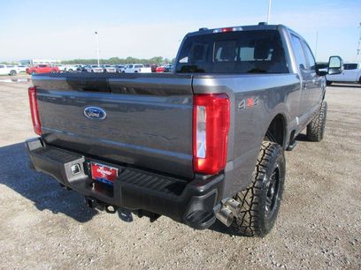 New 2026 Ford F250 XL w/ XL Off-Road Package