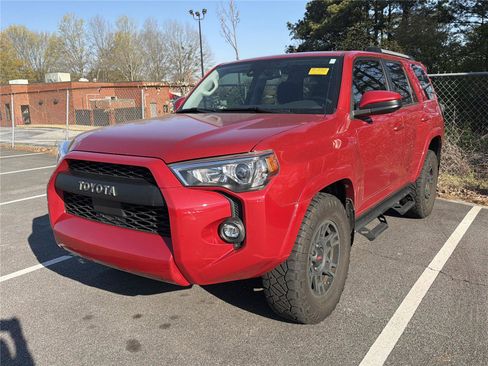 Used 2023 Toyota 4Runner SR5 image 2