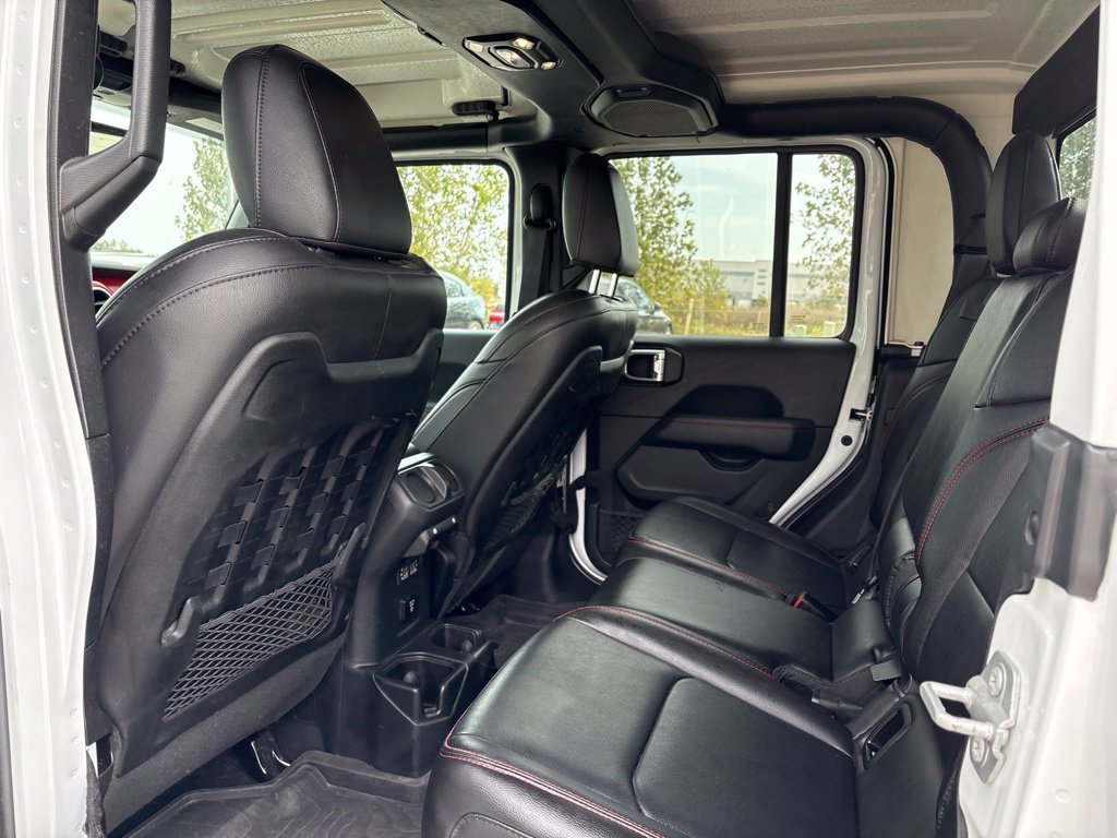 Used 2023 Jeep Gladiator Rubicon w/ Cold Weather Group AWD/4WD image 19